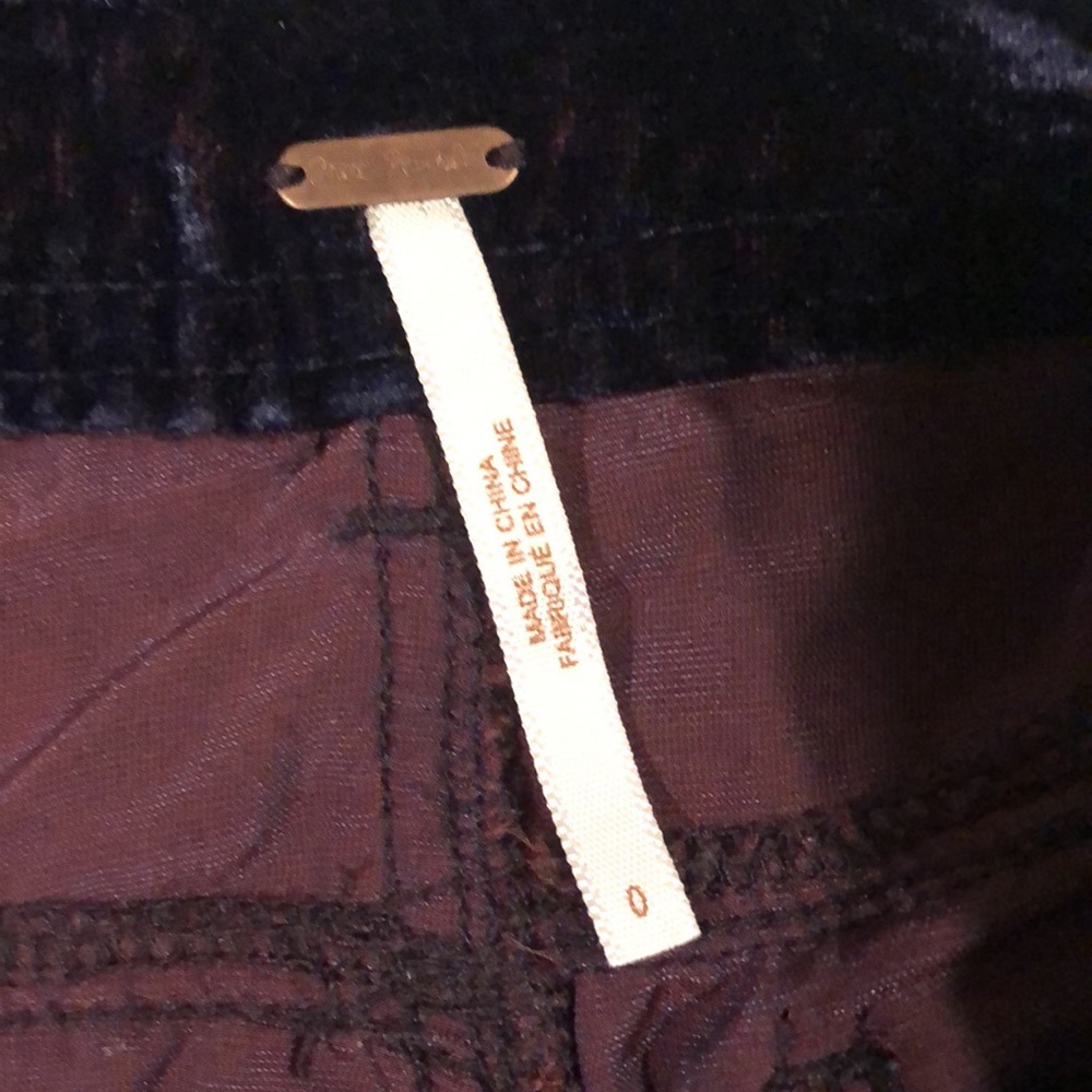 Free People crushed velvet embroidered shorts - Picture 4 of 4